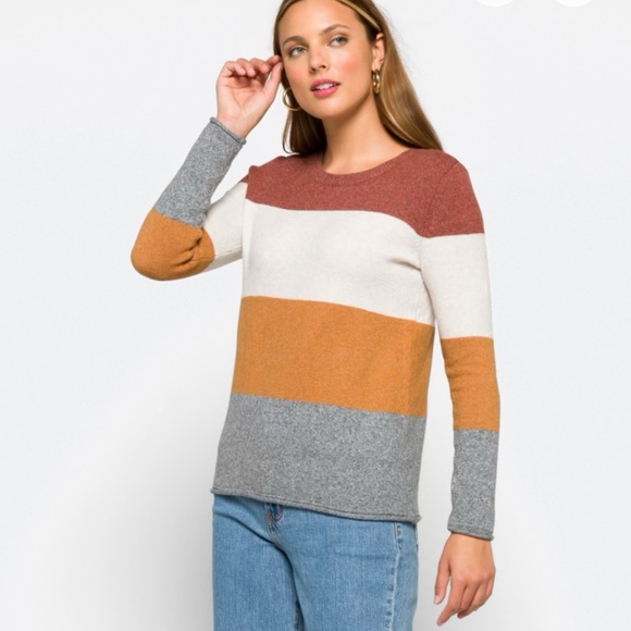 Stitch fix sweater Pinque. Raw hem color block - Picture 5 of 6